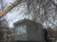 Засвияжский район продолжают очищать от самовольно установленных киосков