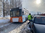 На проспекте Генерала Тюленева установят знак «Остановка запрещена»