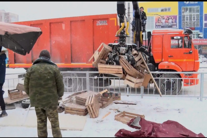 На борьбу с несанкционированной торговлей в Ульяновске вышла тяжёлая техника