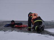 В Ульяновске прошло специальное учение по спасению людей на заледеневших водоемах