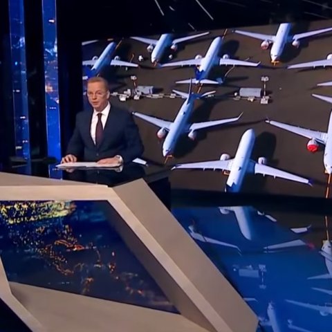 "У пилотов и пассажиров не было шансов": Boeing приостанавливает выпуск смертоносного лайнера